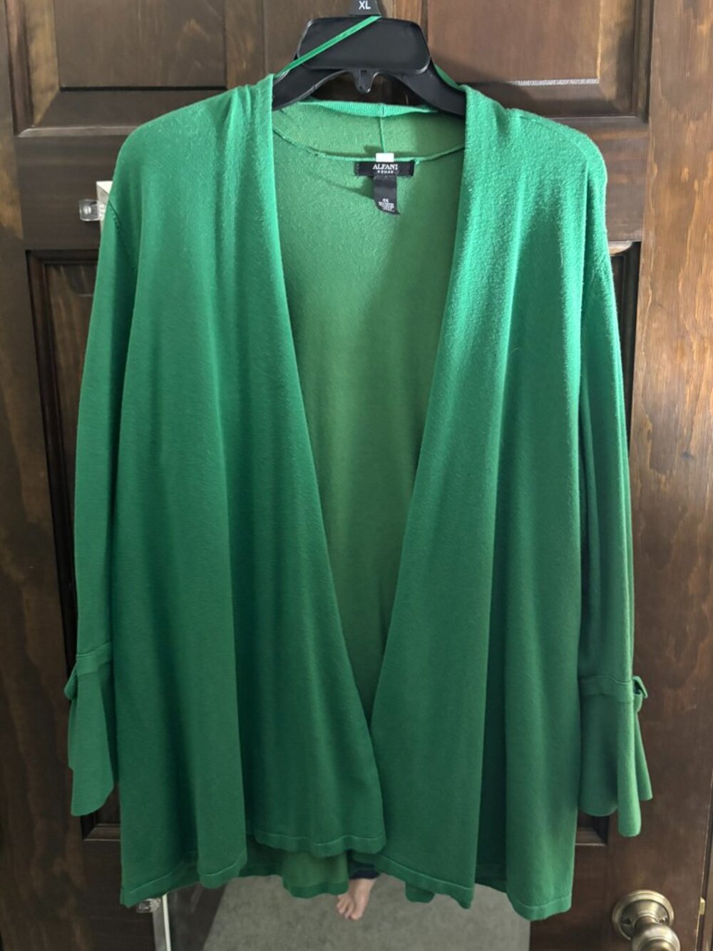 ALFANI WOMAN GREEN SWEATER W/FLARED AND BOWED SLEEVES